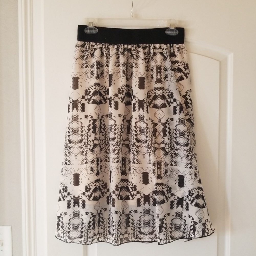 Lularoe lola